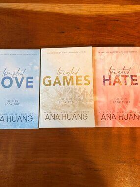 Twisted Series Books 1-3 - Anna Huang, Excellent Condition